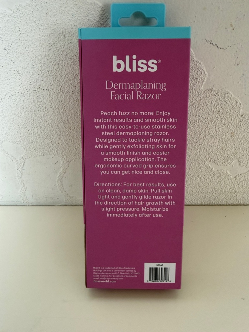 Bliss Dermaplaning Facial Razor Kit Stainless Steel Replacement Blades NIB - Picture 2 of 4